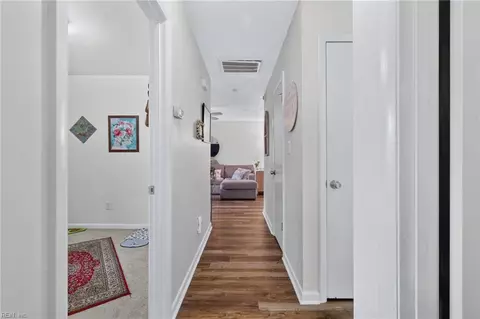 Entry Way - 419 Hunlac Ave, Hampton, VA 23664 photo 2 of 2