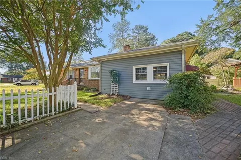 Exterior - 2024 Lisbon Rd, Chesapeake, VA 23321 photo 4 of 12
