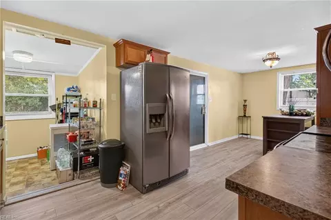 Entry Way - 2021 Seward Dr, Hampton, VA 23663 photo 1 of 3