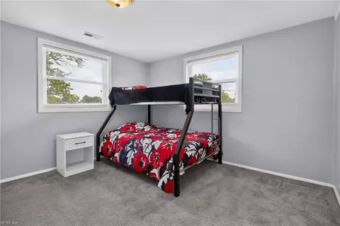 Bedroom - 2021 Seward Dr, Hampton, VA 23663 photo 5 of 7