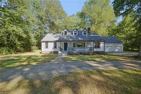2400 Amie Dr, Chesapeake, VA 23322