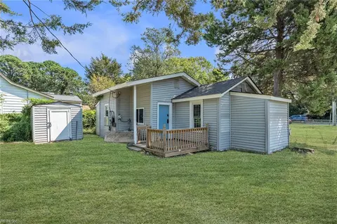 Exterior - 320 Mary St, Hampton, VA 23664 photo 1 of 5