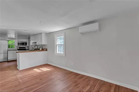 Living - 320 Mary St, Hampton, VA 23664 photo 1 of 1
