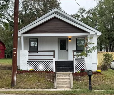 1022 White Marsh Rd, Suffolk, VA 23434