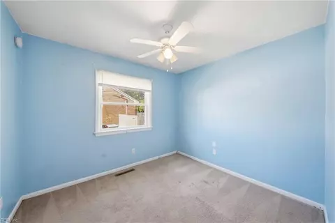 Bedroom - 4 Bramston Dr, Hampton, VA 23666 photo 8 of 17