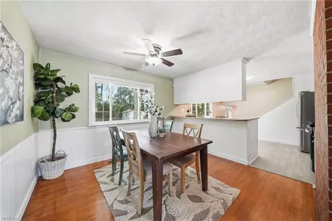 Dining - 4 Bramston Dr, Hampton, VA 23666 photo 2 of 2