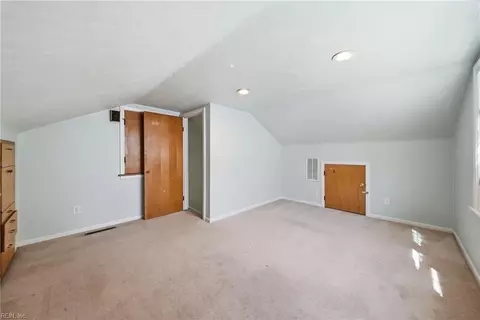 Bedroom - 4 Bramston Dr, Hampton, VA 23666 photo 2 of 17