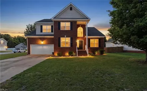 513 Telfyan Dr, Chesapeake, VA 23320