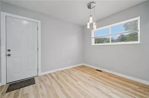 Other - 722 Ridgeway Ave, Hampton, VA 23661 photo 4 of 5