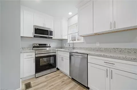 Kitchen - 722 Ridgeway Ave, Hampton, VA 23661 photo 1 of 3