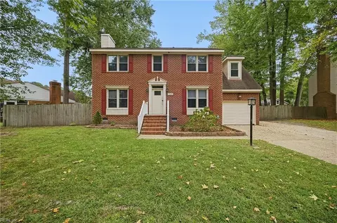 1149 Crystalwood Cir, Chesapeake, VA 23320
