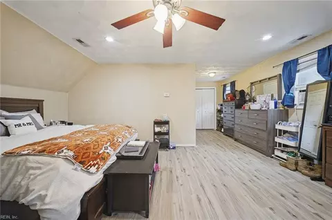 Other - 317 Dixie Dr, Norfolk, VA 23505 photo 4 of 8