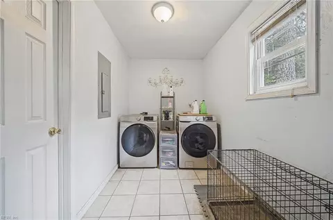 Other - 317 Dixie Dr, Norfolk, VA 23505 photo 3 of 8