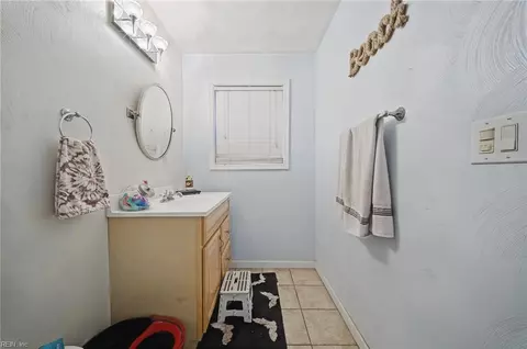 Bath - 317 Dixie Dr, Norfolk, VA 23505 photo 1 of 3