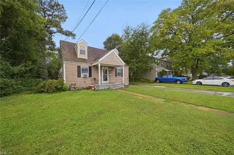 Exterior - 317 Dixie Dr, Norfolk, VA 23505 photo 3 of 8