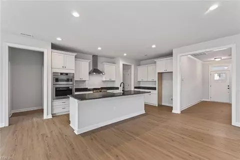 Entry Way - Mm Macon-multi-gen, Chesapeake, VA 23322 photo 1 of 10