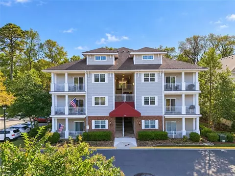 5201 Nuthall Dr #105, Virginia Beach, VA 23455