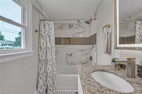 Bath - 2417 Juniper St, Norfolk, VA 23513 photo 2 of 3