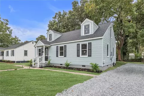 Exterior - 2417 Juniper St, Norfolk, VA 23513 photo 3 of 6