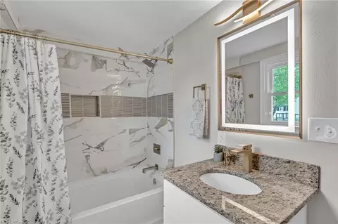 Bath - 2417 Juniper St, Norfolk, VA 23513 photo 1 of 3