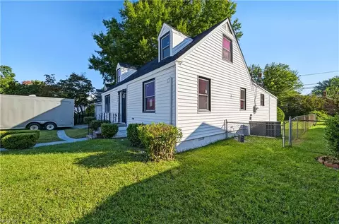 Exterior - 468 Algonquin Rd, Hampton, VA 23661 photo 2 of 2