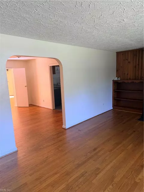 Living - 1805 Broadstreet Rd, Hampton, VA 23666 photo 1 of 3