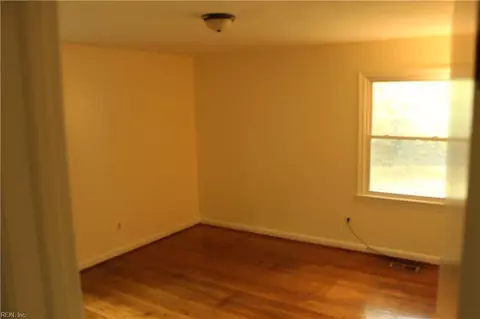 Bedroom - 1805 Broadstreet Rd, Hampton, VA 23666 photo 3 of 4