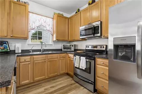 Kitchen - 1528 Hambledon Loop, Chesapeake, VA 23320 photo 1 of 4