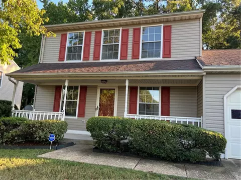 Exterior - 420 Collier Crst, Suffolk, VA 23434 photo 6 of 7