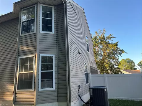Exterior - 420 Collier Crst, Suffolk, VA 23434 photo 5 of 7