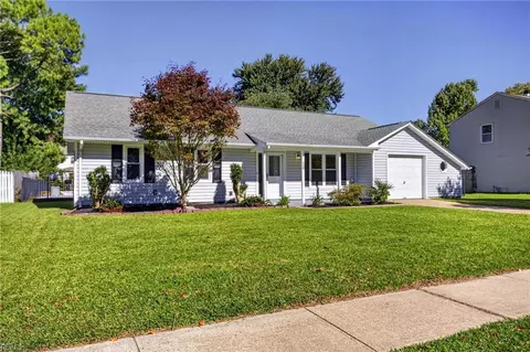 Exterior - 119 Admiral Ct, Hampton, VA 23669 photo 4 of 8