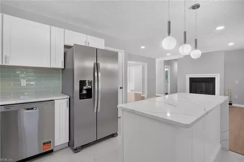 Kitchen - 119 Admiral Ct, Hampton, VA 23669 photo 2 of 5