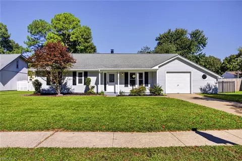Exterior - 119 Admiral Ct, Hampton, VA 23669 photo 3 of 8