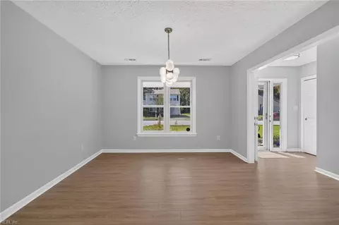 Living - 119 Admiral Ct, Hampton, VA 23669 photo 4 of 4