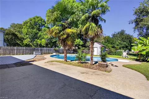Exterior - 119 Admiral Ct, Hampton, VA 23669 photo 8 of 8