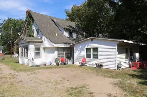 Exterior - 2508 Shell Rd, Hampton, VA 23661 photo 4 of 11