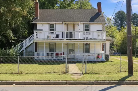 Exterior - 2508 Shell Rd, Hampton, VA 23661 photo 7 of 11