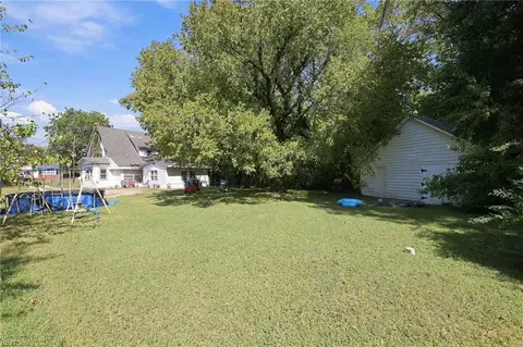 Exterior - 2508 Shell Rd, Hampton, VA 23661 photo 3 of 11