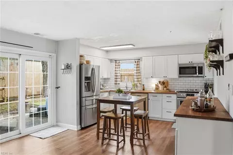 5512 New Colony Dr, Virginia Beach, VA 23464