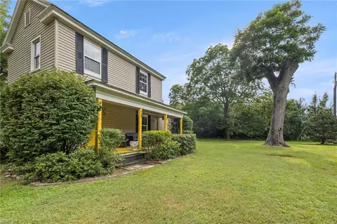 Exterior - 1301 Babbtown Rd, Suffolk, VA 23434 photo 6 of 8