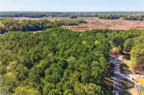 14310 Hardys Pl, Isle Of Wight County, VA 23430 photo 3