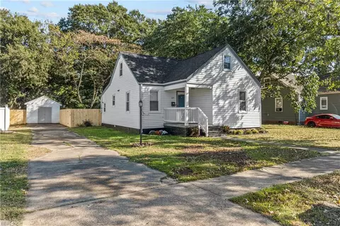 309 Sandpiper Dr, Portsmouth, VA 23704