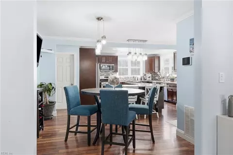 Dining - 1331 Eagle Ave, Norfolk, VA 23518 photo 1 of 3