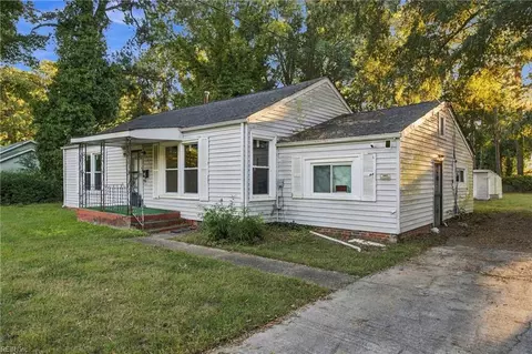 Exterior - 951 Ingleside Rd, Norfolk, VA 23502 photo 3 of 12