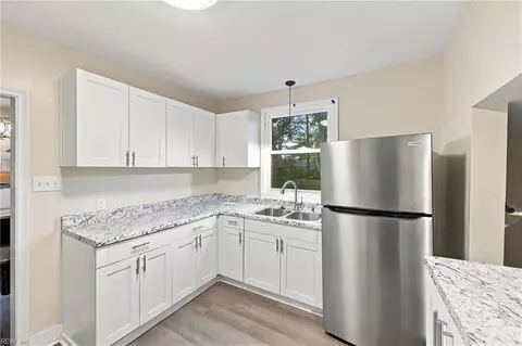 Kitchen - 951 Ingleside Rd, Norfolk, VA 23502 photo 2 of 3
