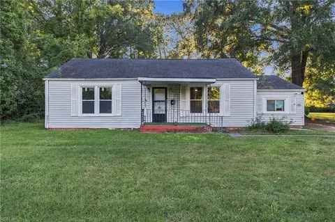 Exterior - 951 Ingleside Rd, Norfolk, VA 23502 photo 2 of 12