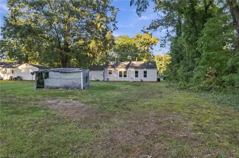 Exterior - 951 Ingleside Rd, Norfolk, VA 23502 photo 12 of 12