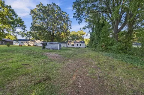 Exterior - 951 Ingleside Rd, Norfolk, VA 23502 photo 11 of 12