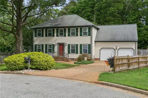 32 Padgett Ct, Newport News, VA 23606