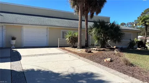 2115 Lynnhaven Cir, Virginia Beach, VA 23451